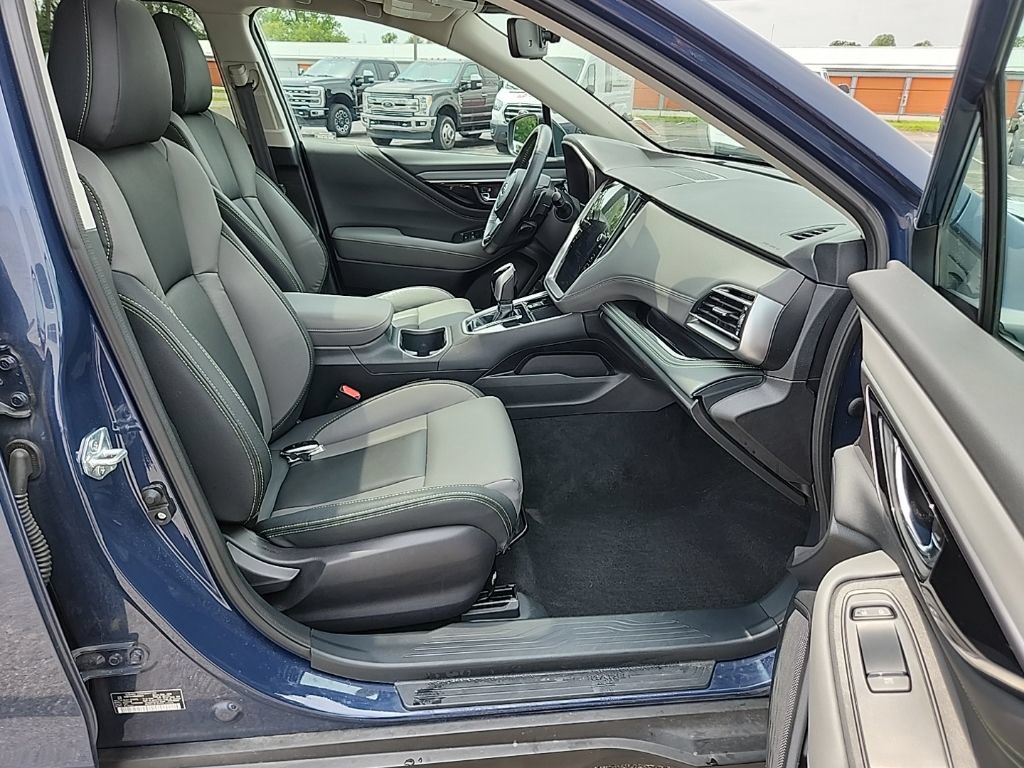 Used 2024 Subaru Outback Onyx Edition AWD/4WD image 37