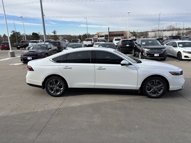 Used 2023 Honda Accord EX-L image 3