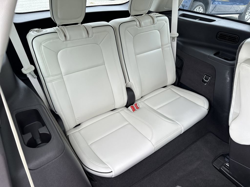 Used 2020 Lincoln Aviator Black Label Grand Touring w/ Class IV Trailer Tow Package image 34