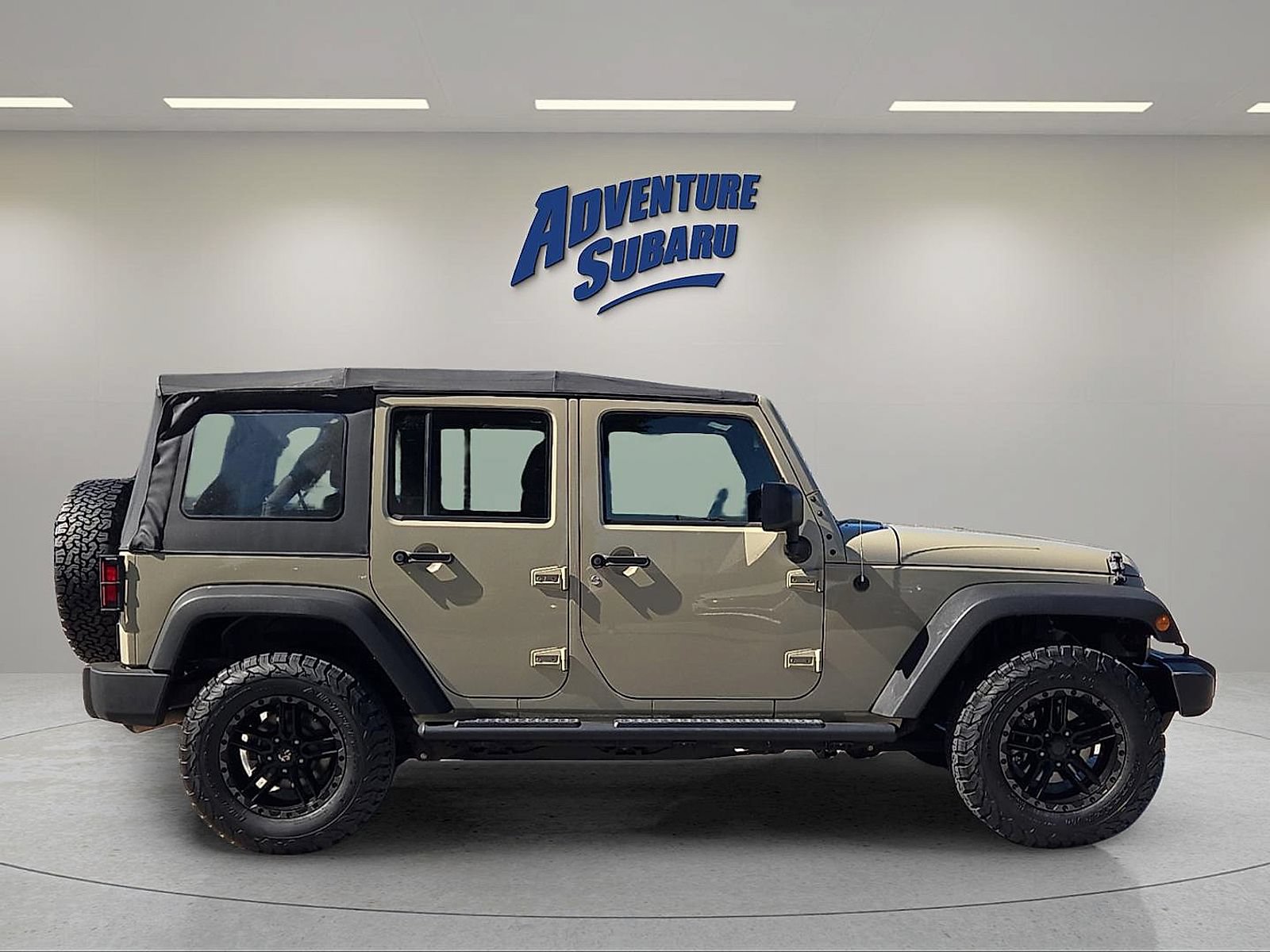 Used 2018 Jeep Wrangler Unlimited Sport w/ Connectivity Group AWD/4WD image 7