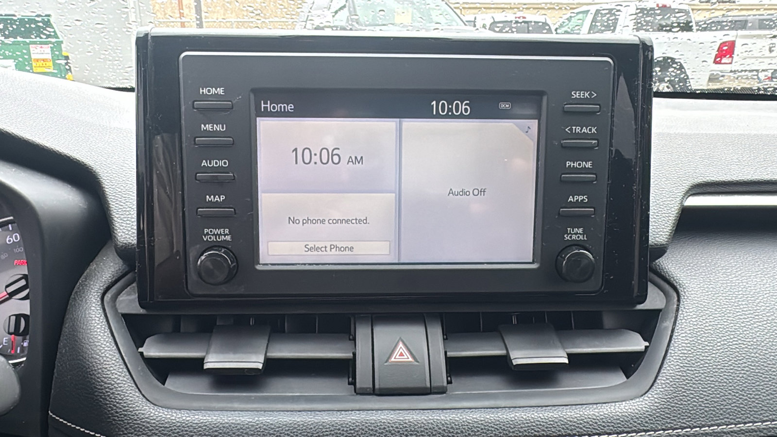 Used 2019 Toyota RAV4 LE FWD image 17