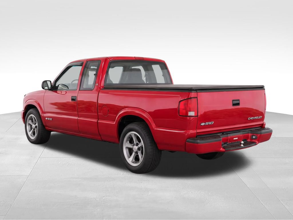 Used 2001 Chevrolet S10 Pickup LS w/ Preferred Equipment Group RWD image 7