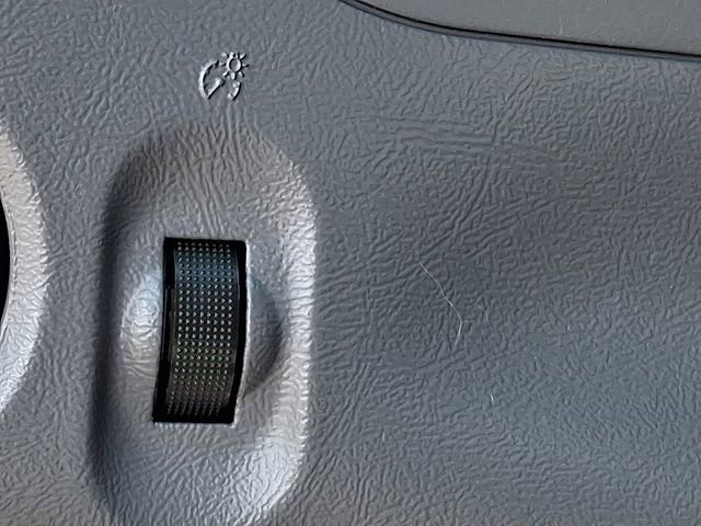 Used 2011 Ford Ranger XLT image 12