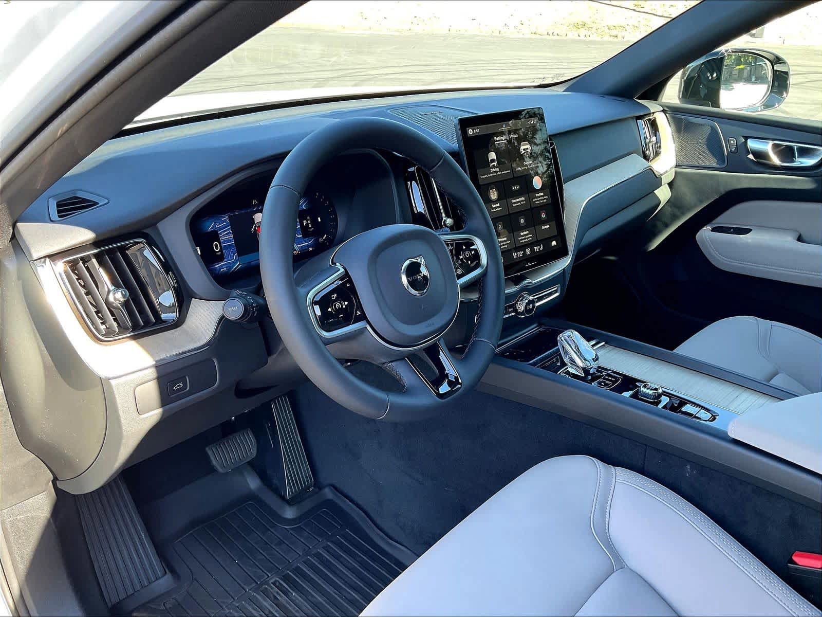 New 2026 Volvo XC60 B5 Plus w/ Climate Package AWD/4WD image 8