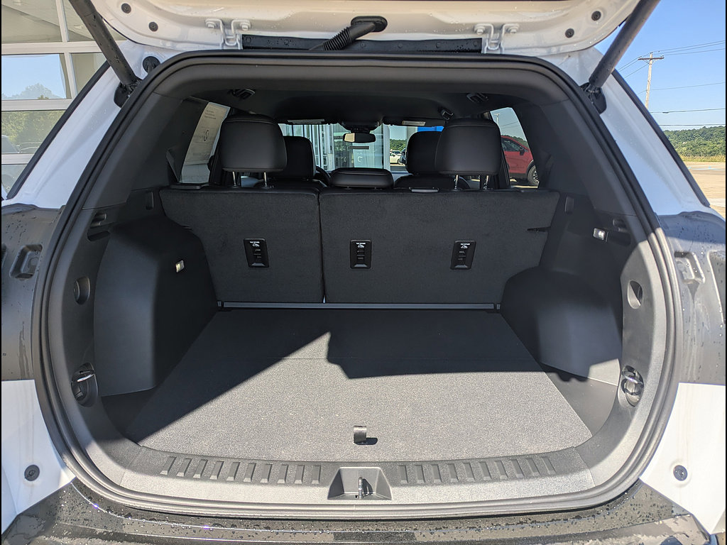 New 2026 GMC Terrain AT4 AWD/4WD image 15