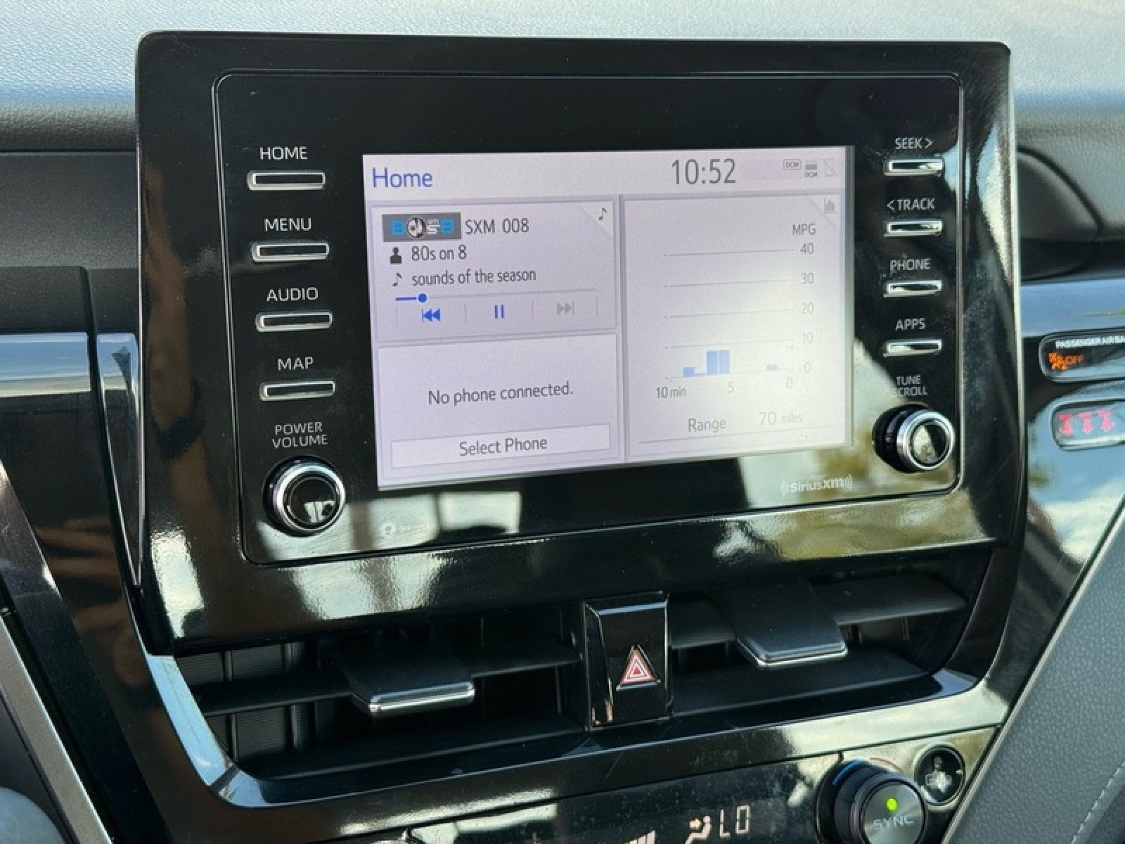 Used 2024 Toyota Camry SE image 31