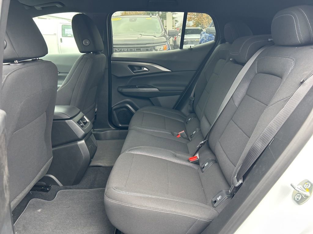 New 2026 Chevrolet Equinox EV LT image 18