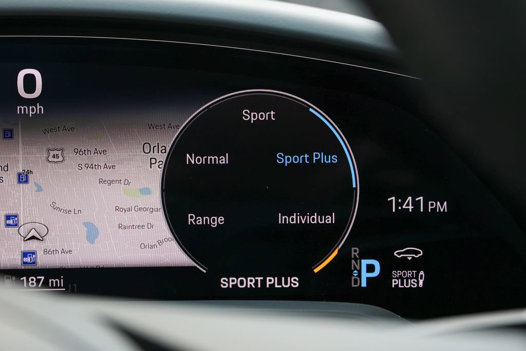 Certified 2022 Porsche Taycan GTS image 26