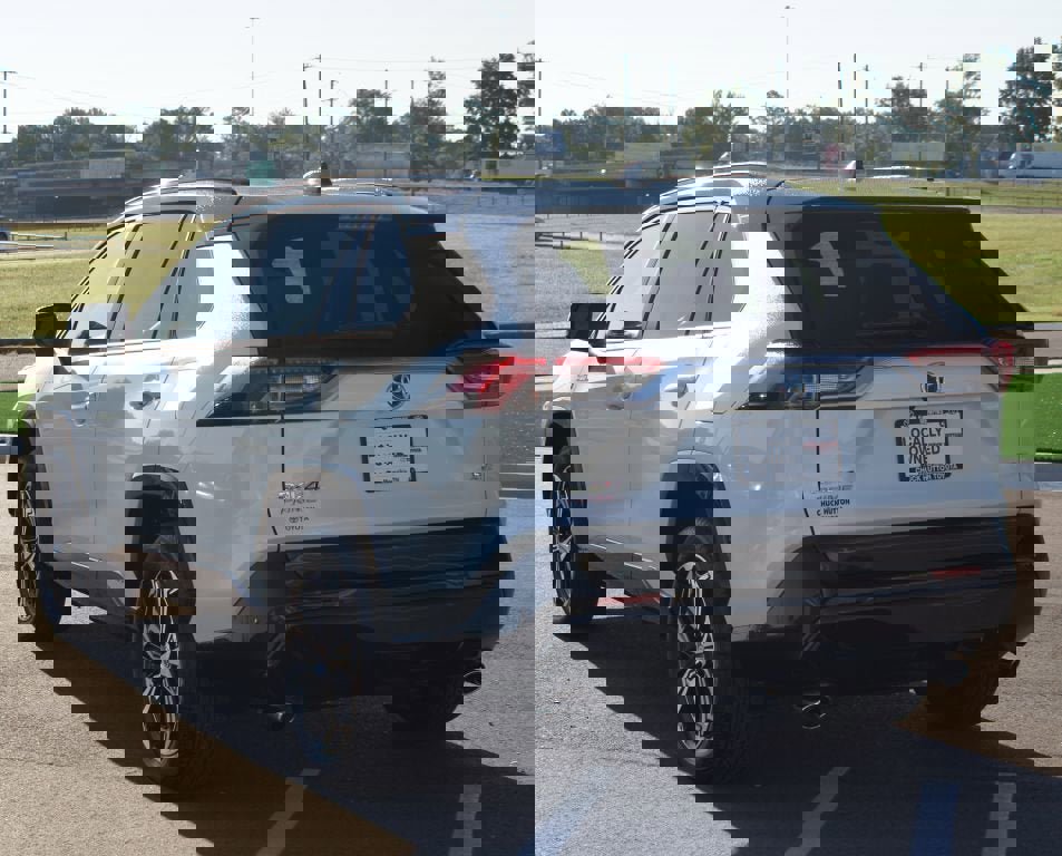 Used 2024 Toyota RAV4 XSE image 16