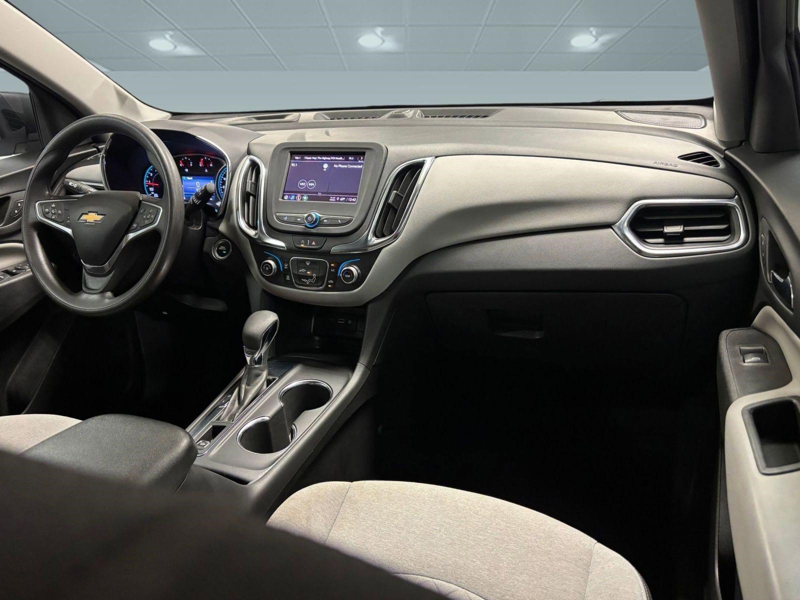 Used 2022 Chevrolet Equinox LS w/ LS Convenience Package FWD image 28