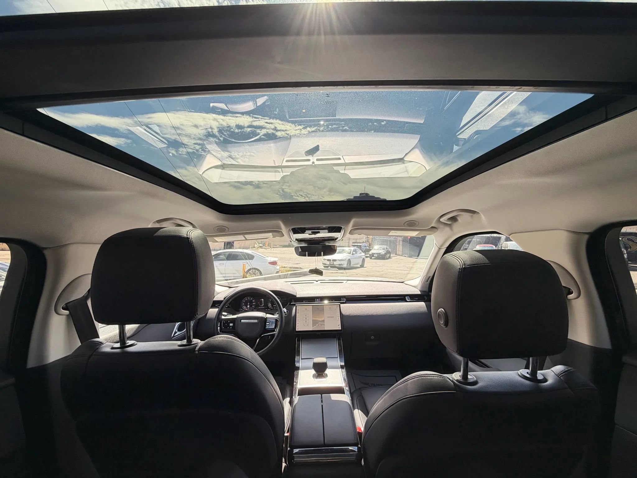 Used 2024 Land Rover Range Rover Velar S image 20