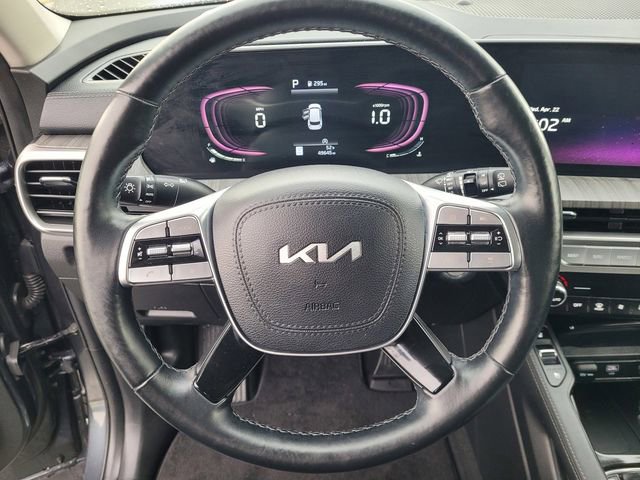 Used 2024 Kia Telluride EX w/ EX Captain's Chair Package AWD/4WD image 21