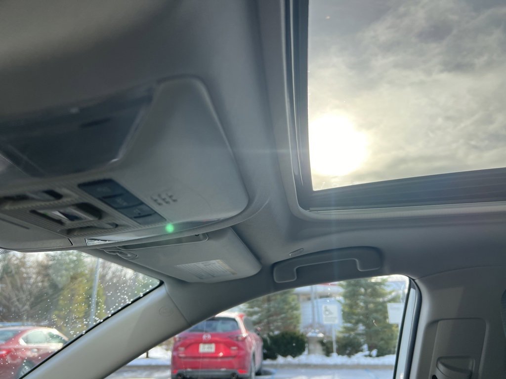 Used 2024 Toyota RAV4 XLE image 68