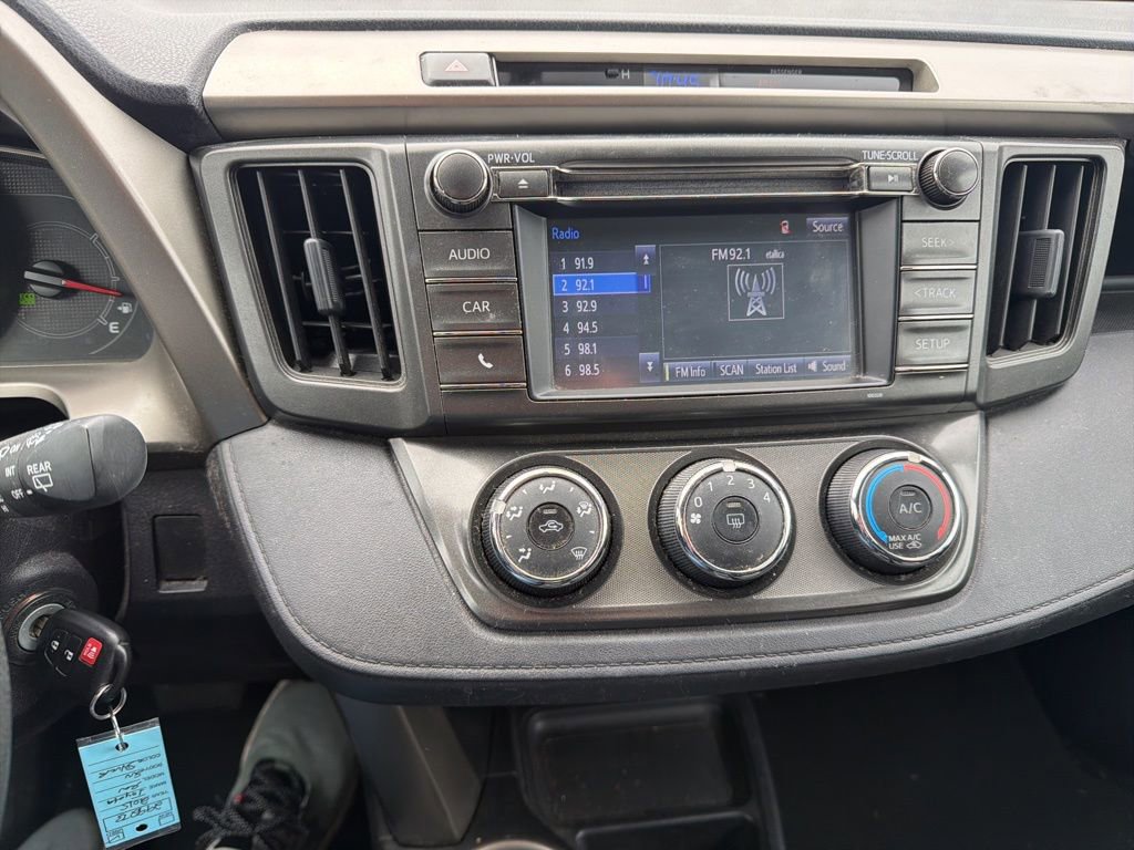 Used 2015 Toyota RAV4 LE AWD/4WD image 10