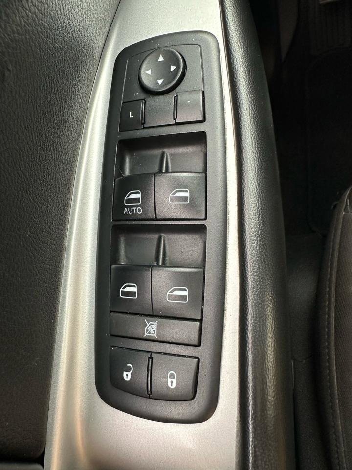 Used 2017 Dodge Journey SXT w/ Premium Group image 12
