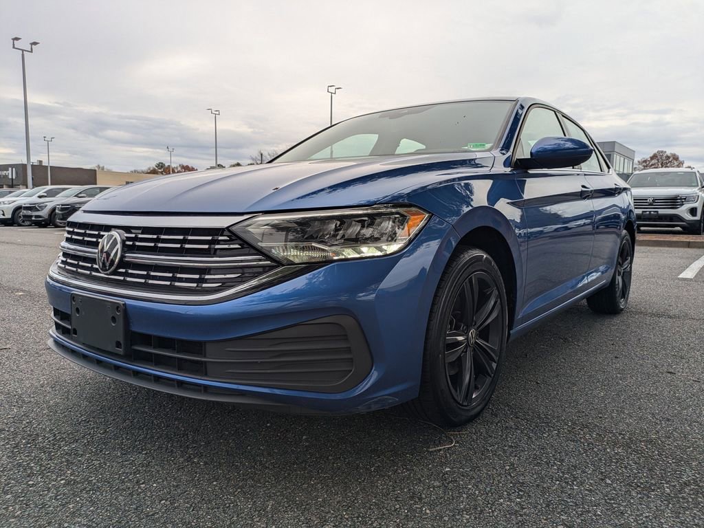 Used 2023 Volkswagen Jetta SE FWD image 8