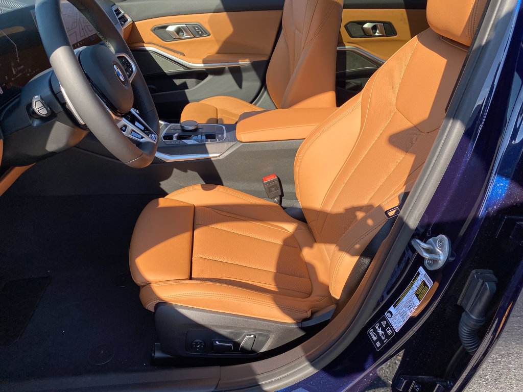 New 2026 BMW 330i xDrive Sedan w/ M Sport Package AWD/4WD image 15
