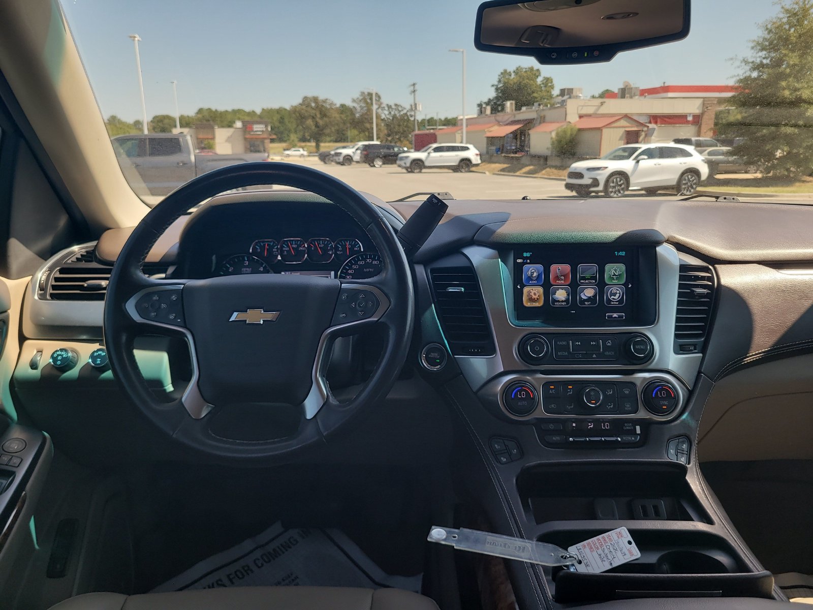Used 2020 Chevrolet Suburban Premier AWD/4WD image 24