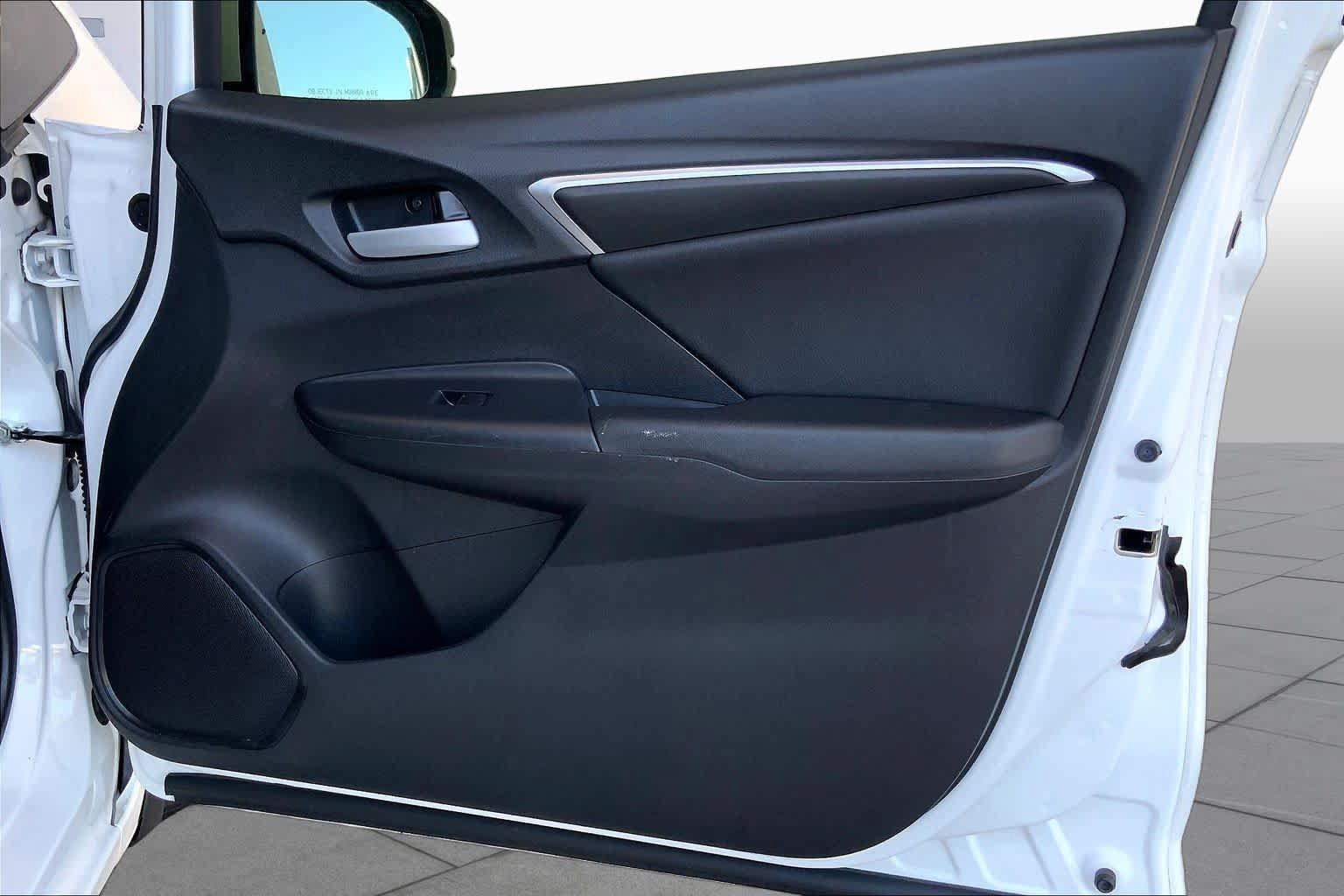 Used 2018 Honda Fit EX-L image 23