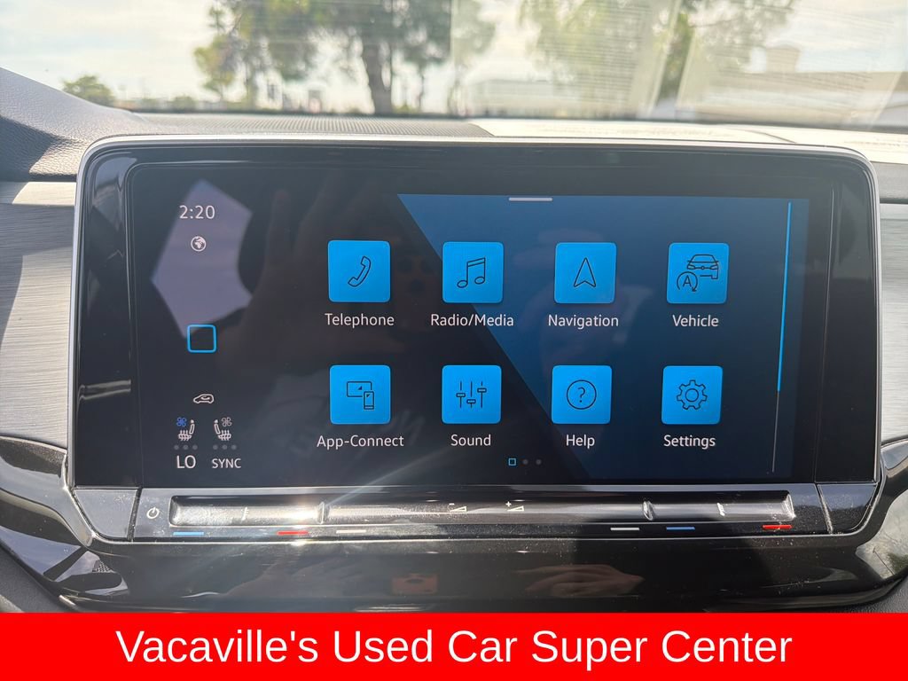 Used 2025 Volkswagen Atlas Cross Sport SE FWD image 19