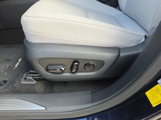 Used 2026 Lexus RX 350 Premium Plus w/ Accessory Package (Z1) FWD image 16
