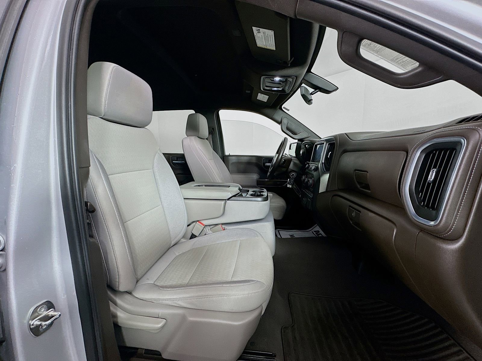 Used 2022 Chevrolet Silverado 1500 LT w/ Fleet Comfort Package AWD/4WD image 29