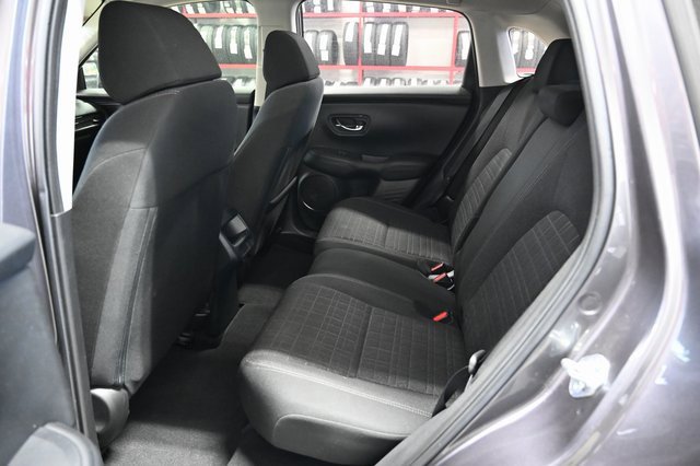 Used 2023 Honda HR-V LX image 12