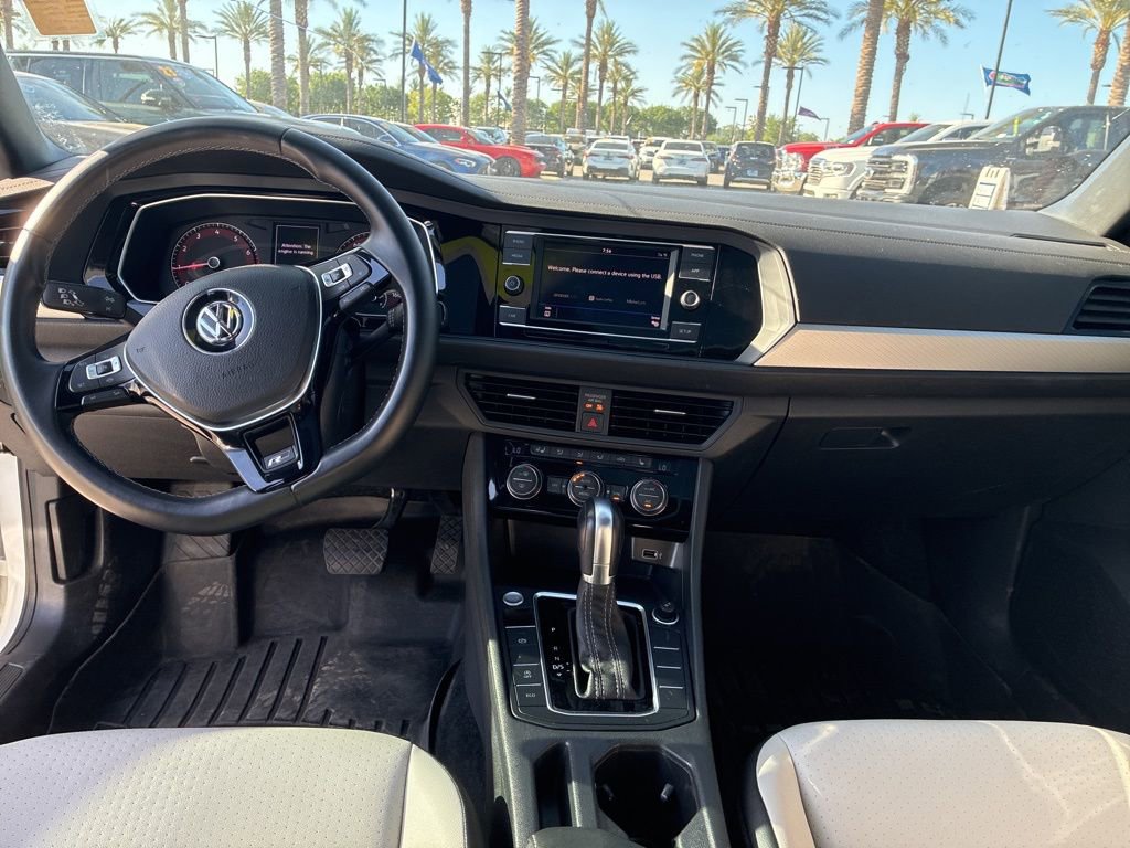 Used 2019 Volkswagen Jetta R-Line w/ R-Line Cold Weather Package image 10