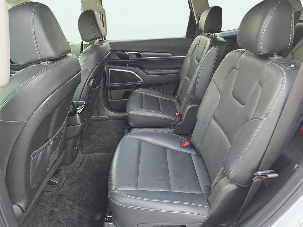 Certified 2024 Kia Telluride S w/ S Sunroof Package image 19