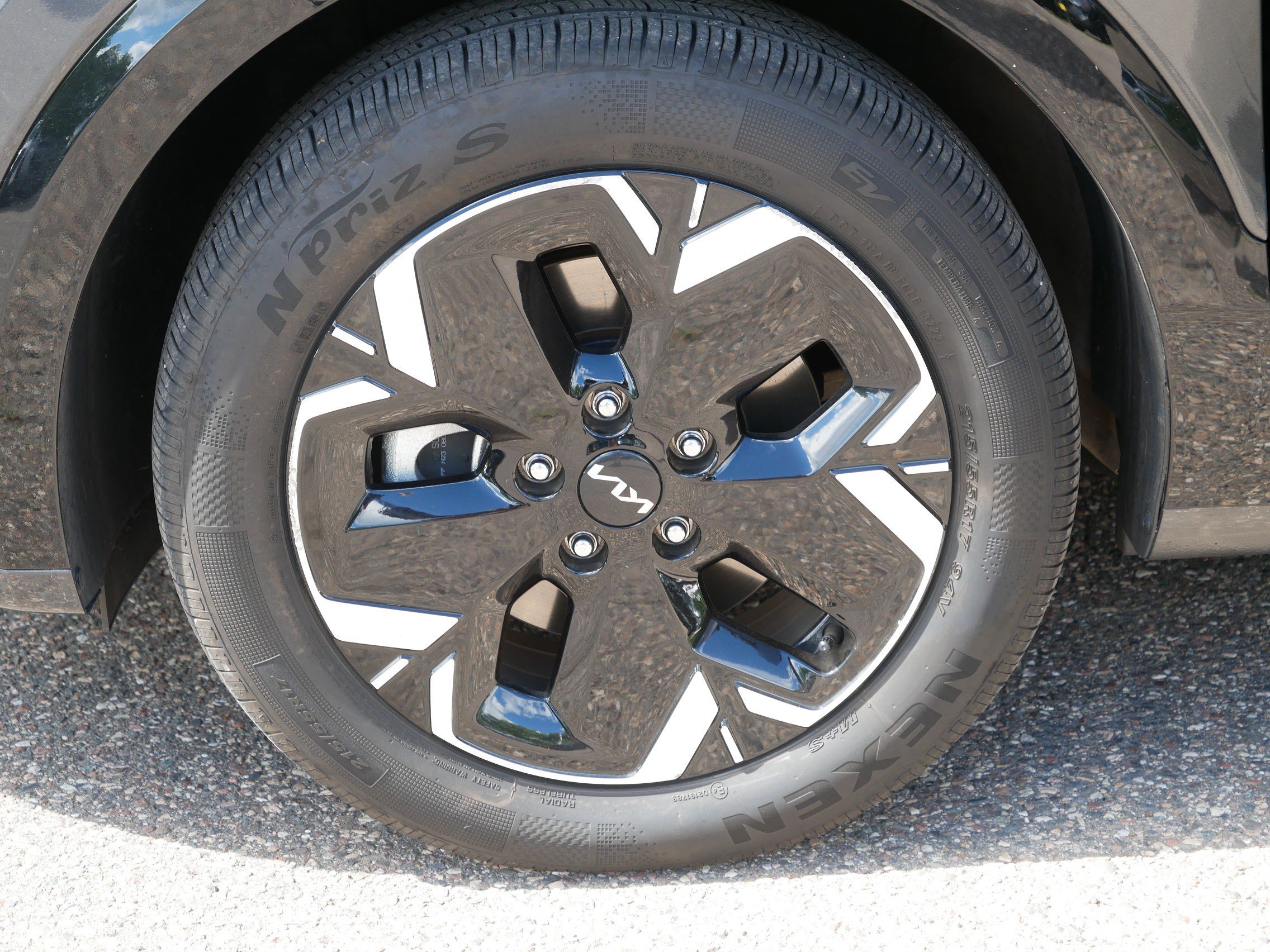 Used 2024 Kia Niro Wind w/ Wind Preserve Package FWD image 15