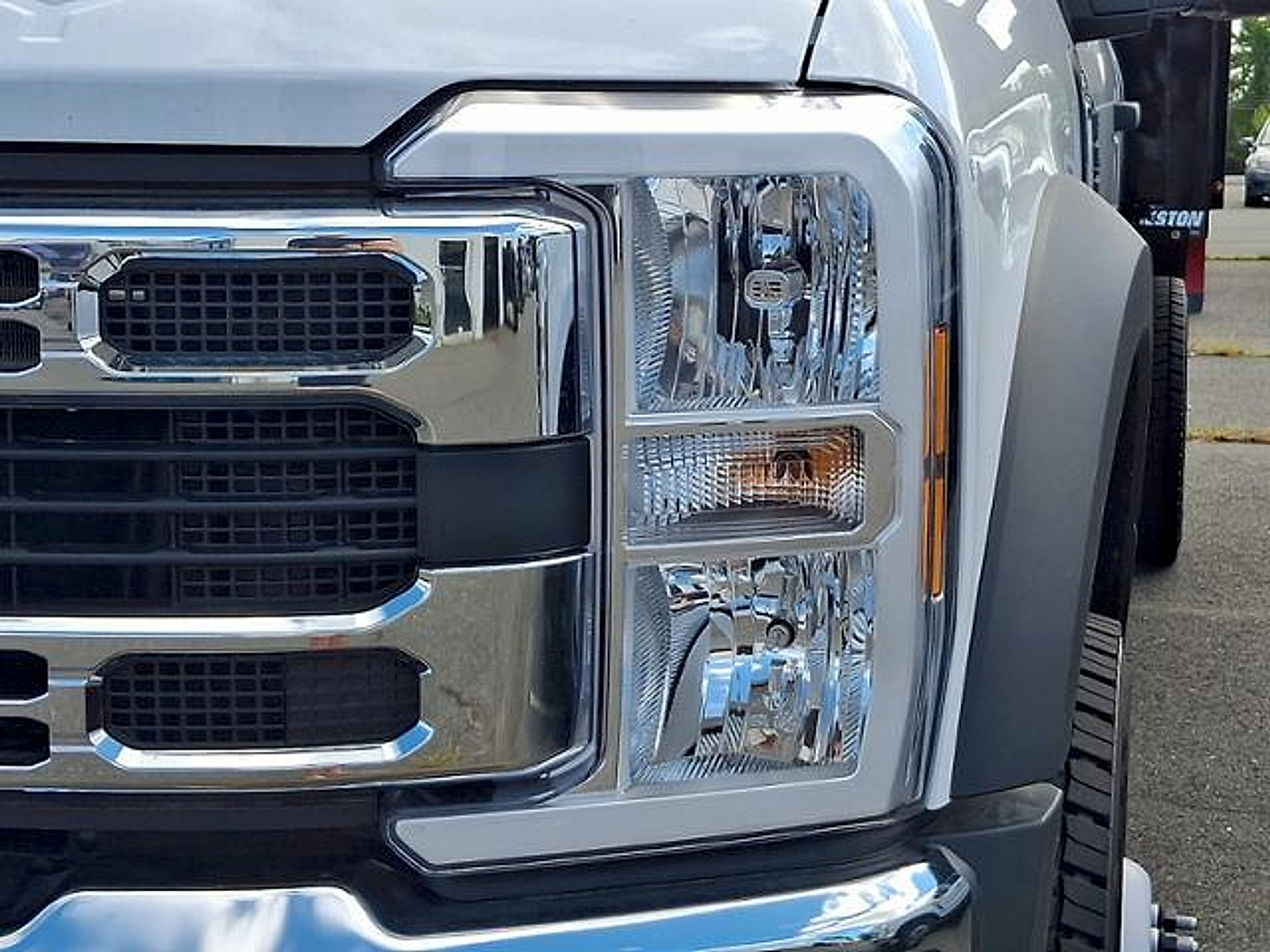 New 2026 Ford F550 4x4 Supercab Super Duty image 4
