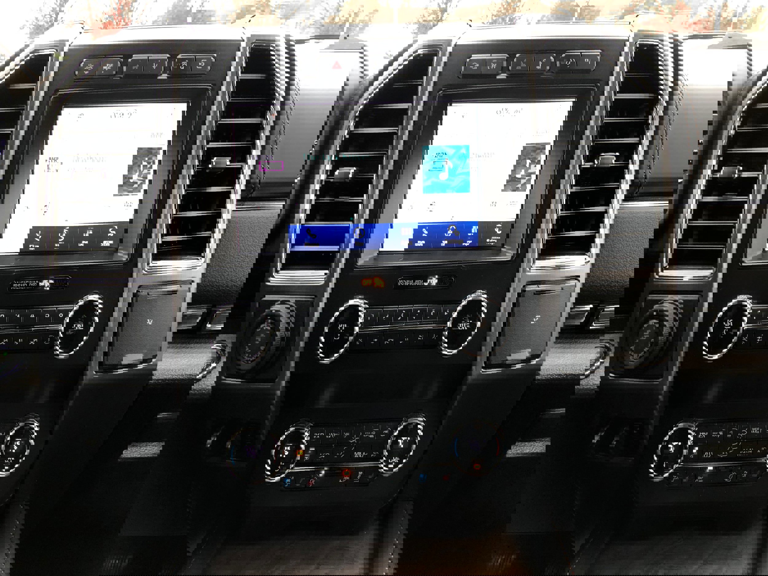 Certified 2021 Ford Expedition Max Platinum image 14