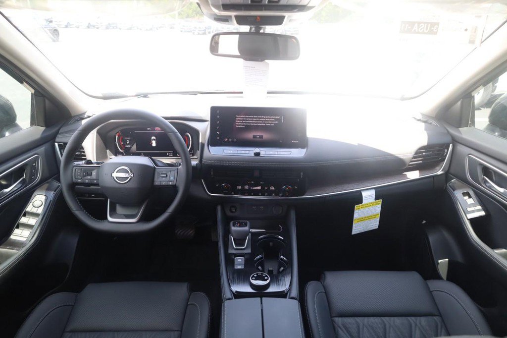 New 2026 Nissan Rogue Platinum w/ Platinum Premium Package AWD/4WD image 7