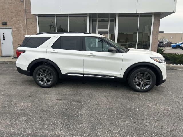 New 2025 Ford Explorer Active w/ Active Comfort Package image 7