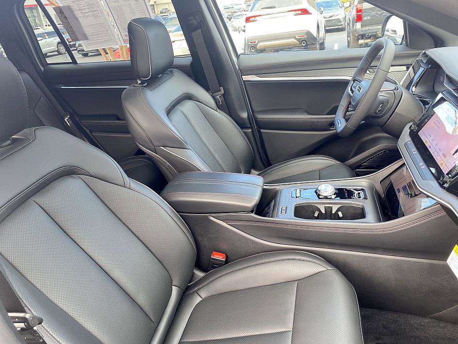 Used 2025 Jeep Wagoneer S Limited image 21