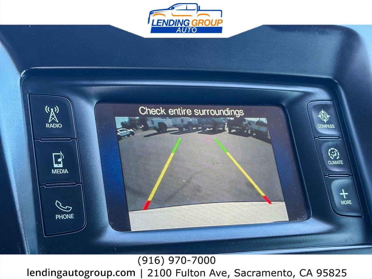 Used 2015 Chrysler 200 C FWD image 22