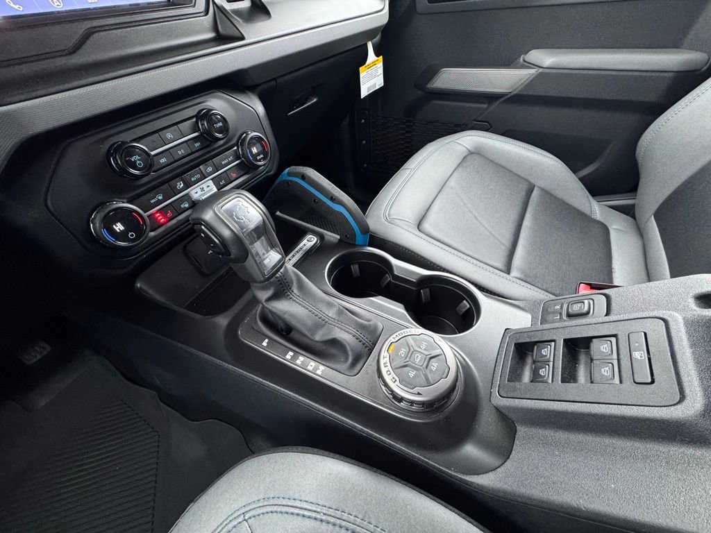 Used 2023 Ford Bronco Black Diamond w/ Sasquatch Package image 28