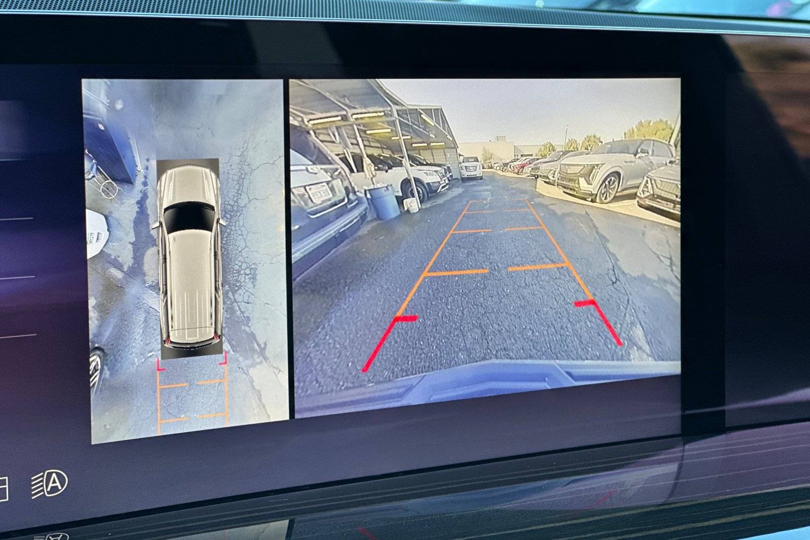 Used 2025 Cadillac Escalade Premium Luxury image 26