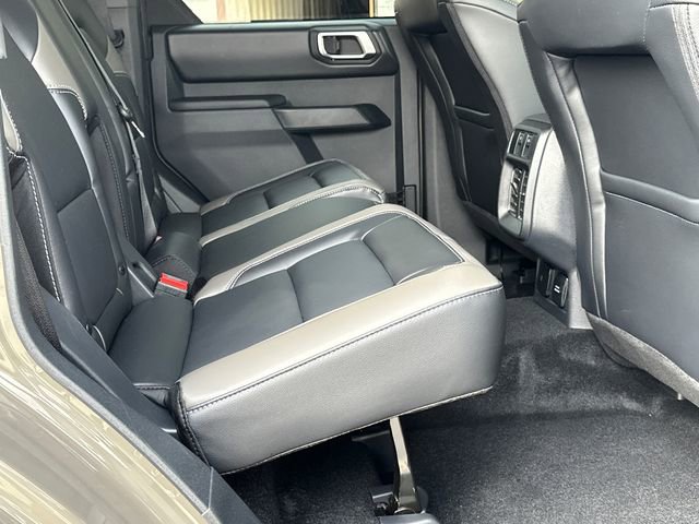 New 2025 Ford Bronco Outer Banks w/ Sasquatch Package AWD/4WD image 15