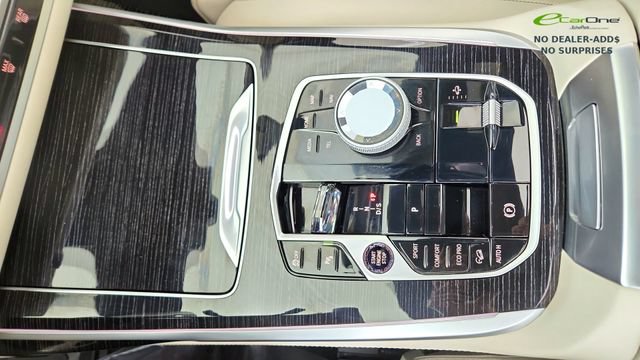 Used 2026 BMW X7 M60i AWD/4WD image 51