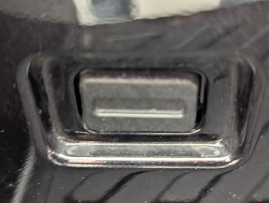 Used 2025 GMC Hummer EV 2X image 23