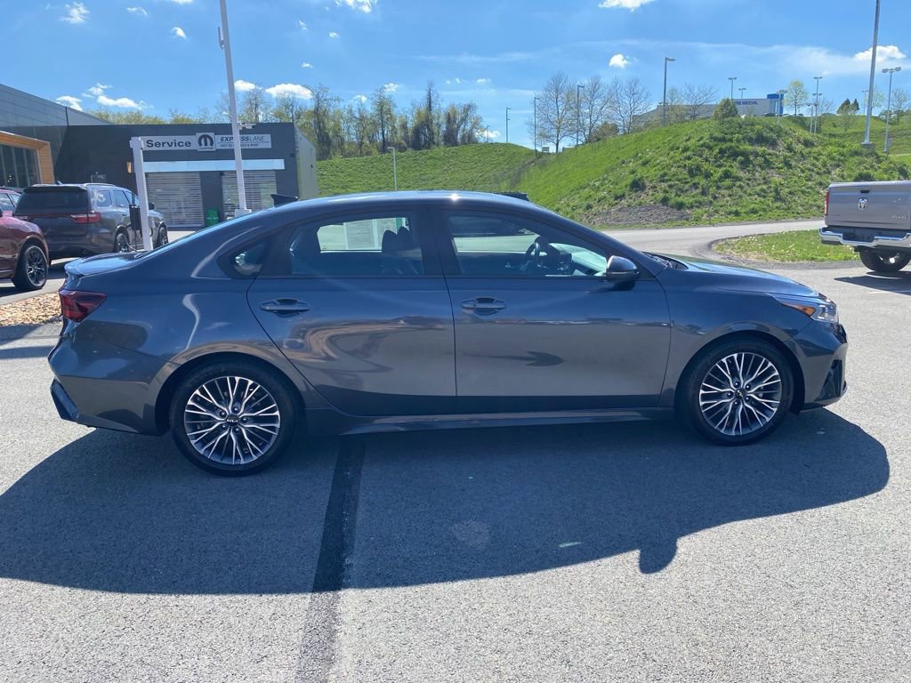 Used 2024 Kia Forte GT-Line w/ GT-Line Premium Package FWD image 2