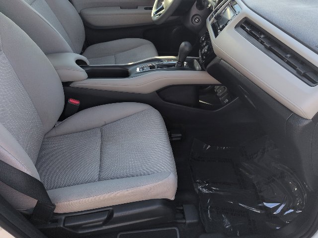 Used 2017 Honda HR-V LX image 17