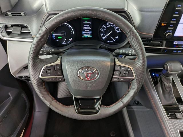 Used 2023 Toyota Sienna XSE FWD image 19