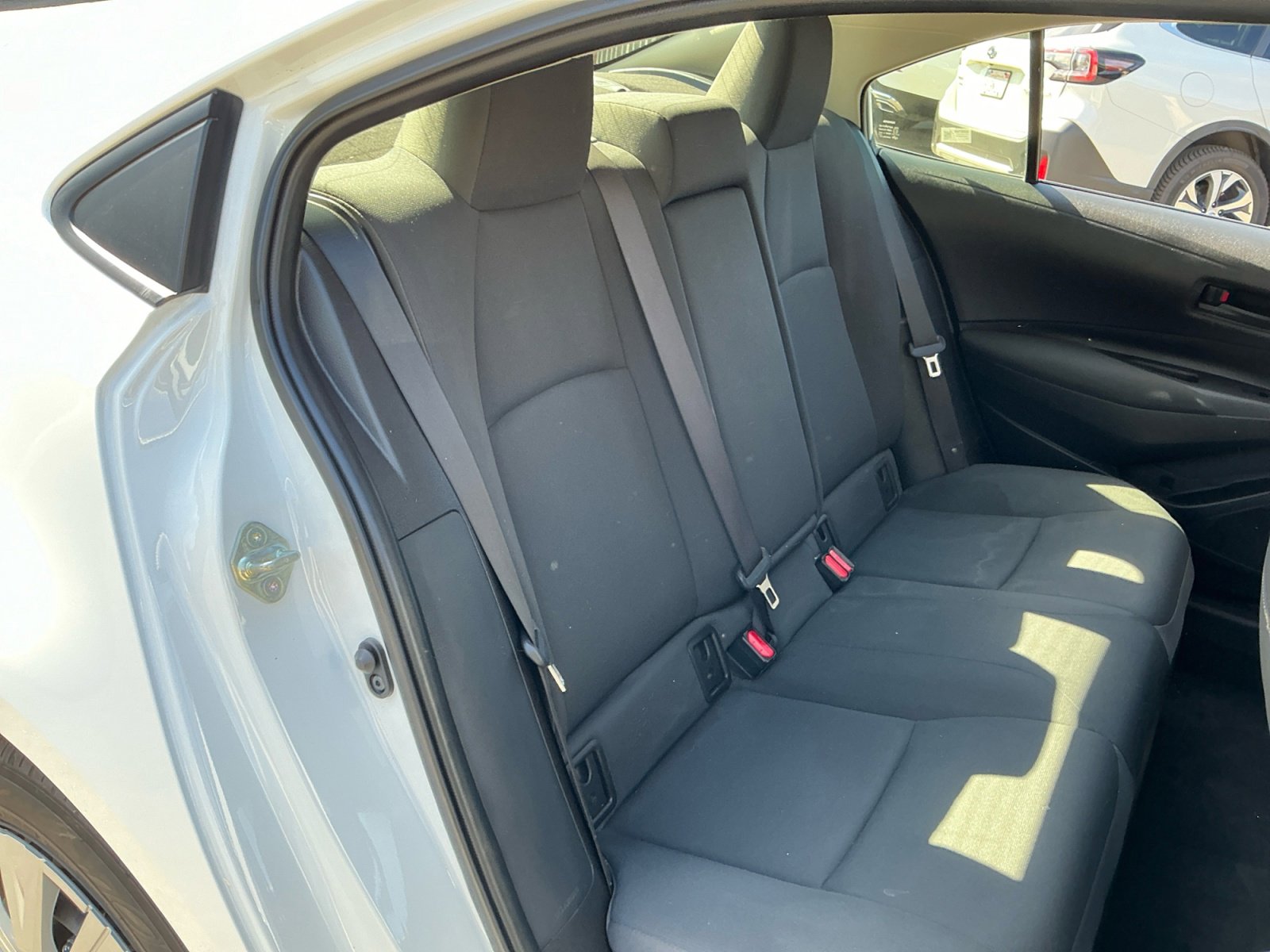 Used 2025 Toyota Corolla LE w/ Convenience Package image 20