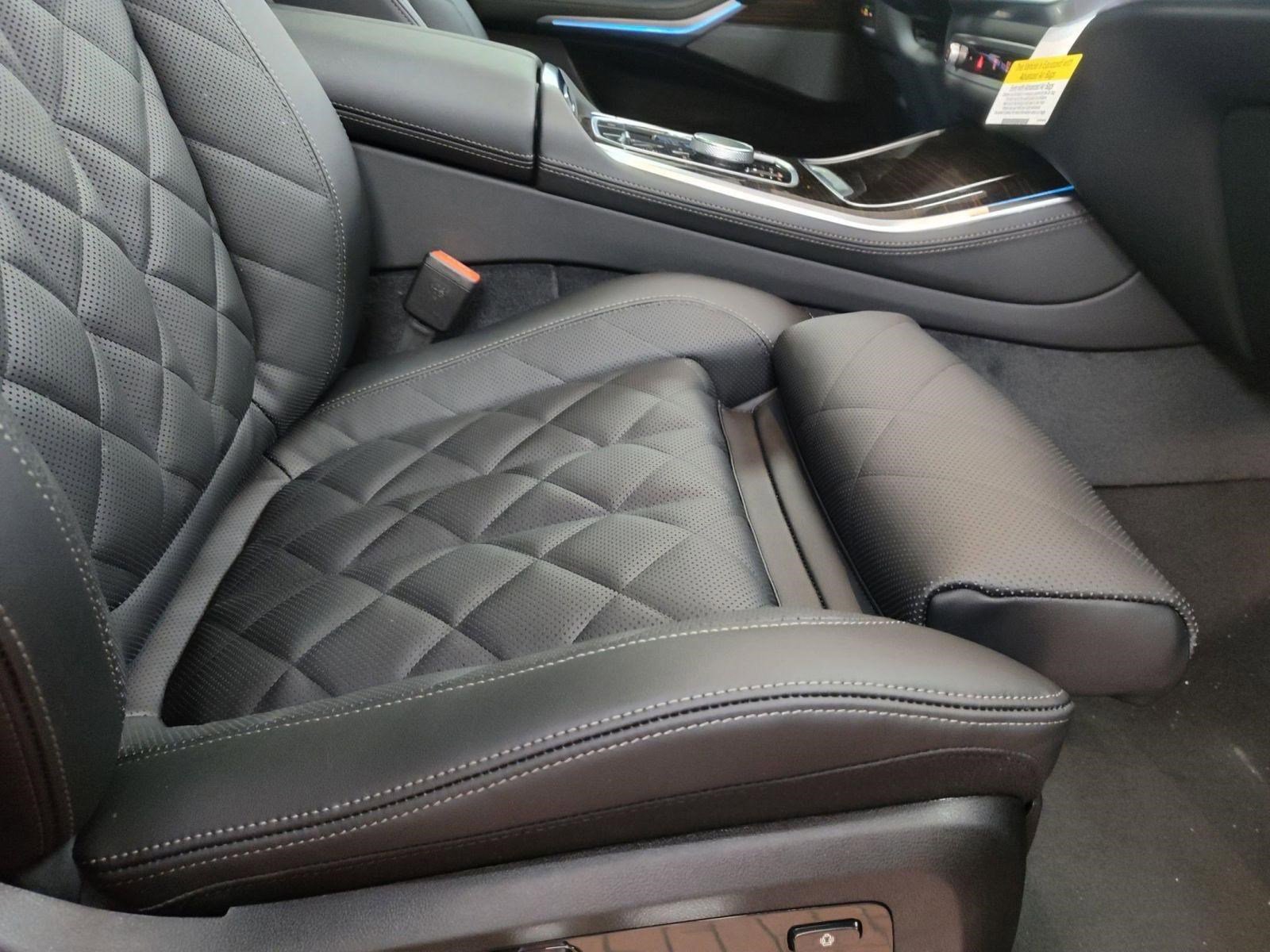 New 2026 BMW X5 xDrive50e image 13