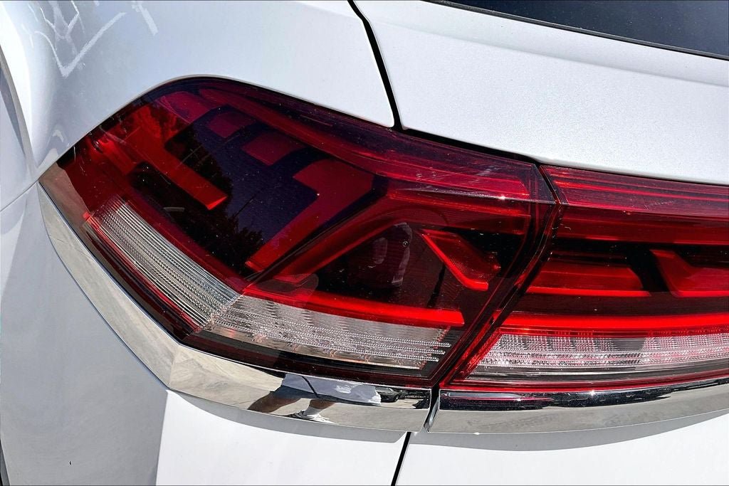 New 2026 Volkswagen Atlas Cross Sport SE FWD image 30