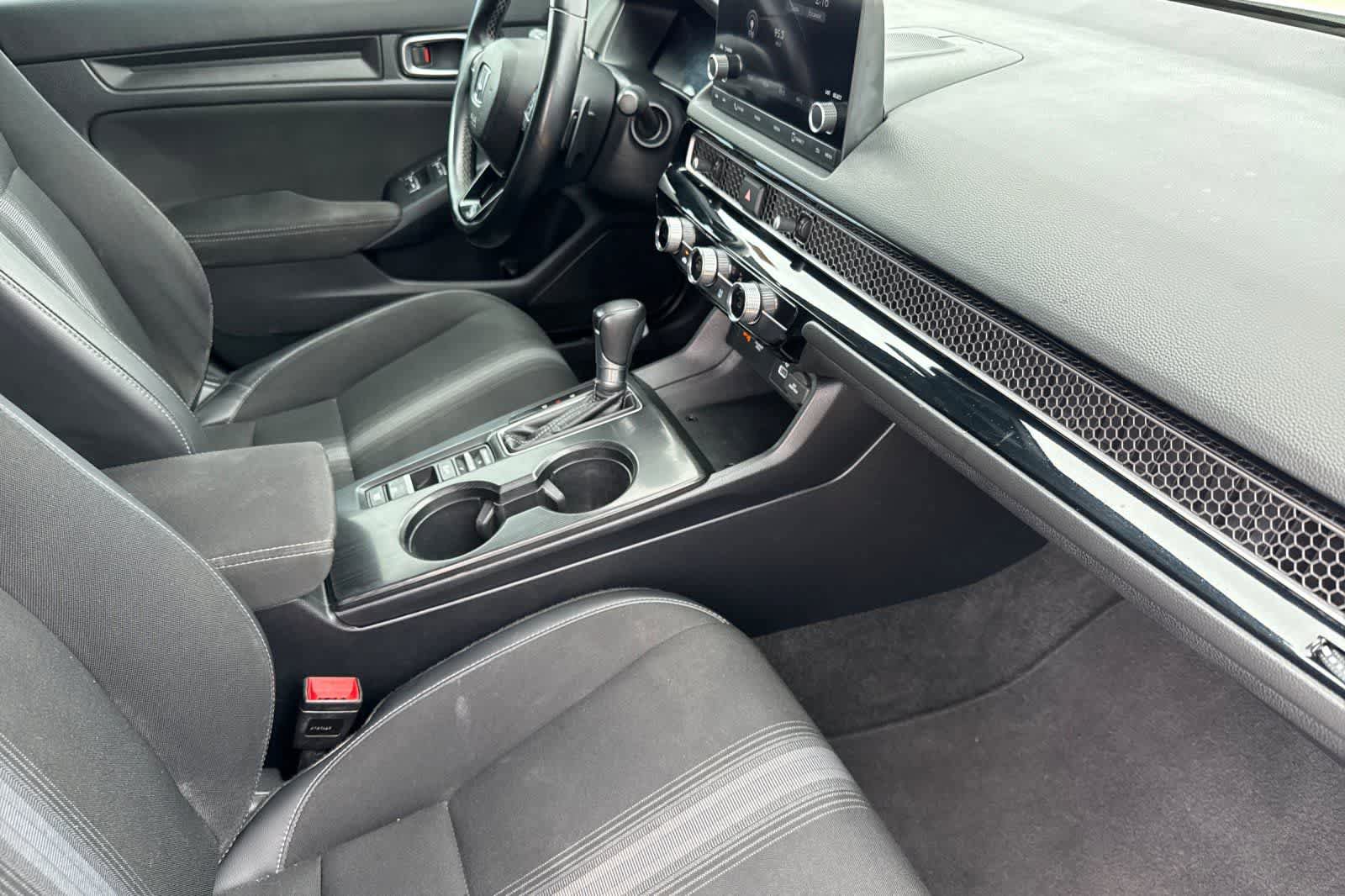 Used 2023 Honda Civic Sport image 15