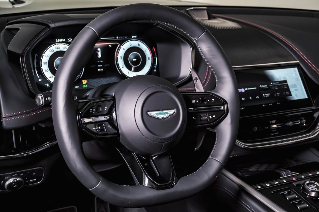 Used 2025 Aston Martin DBX 707 image 25