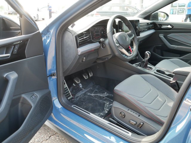 New 2026 Volkswagen Jetta GLI Autobahn FWD image 7